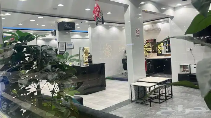 حلاق للتقبيل بحي العريجاء على شارع عام 4