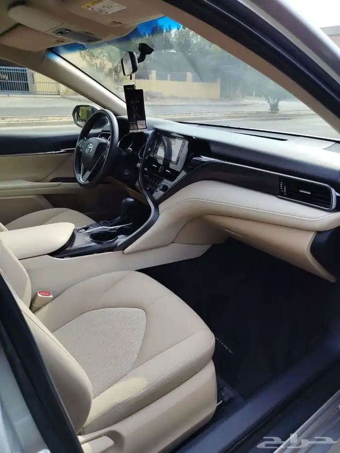 Toyota Camry LE Standard 2022 Automatic 1