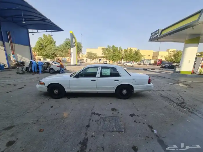 فورد كراون فكتوريا بوليسي مديل 2009 4