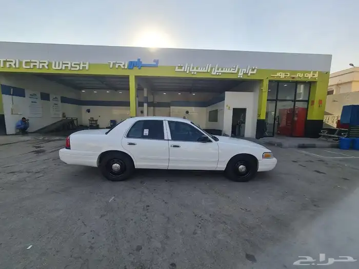 فورد كراون فكتوريا بوليسي مديل 2009 1