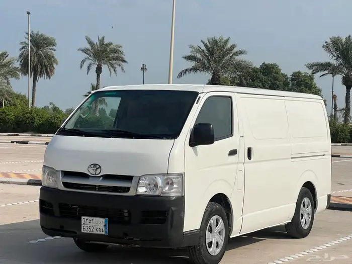 تويوتا باص هايس موديل 2009 ديزل نظيف 4