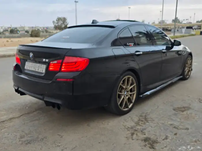 بي ام نادر i550. 2011 3