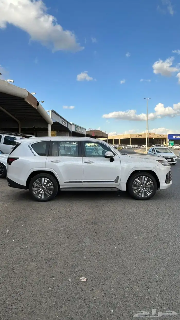 لكزس LX600 BB 2026 سعودي جديد اصفار 8