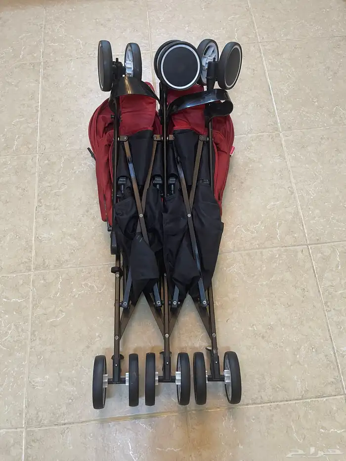 بانيو وعربايه توأم ودولاب ومرجيحة للبيع بسعر ممتاز 4