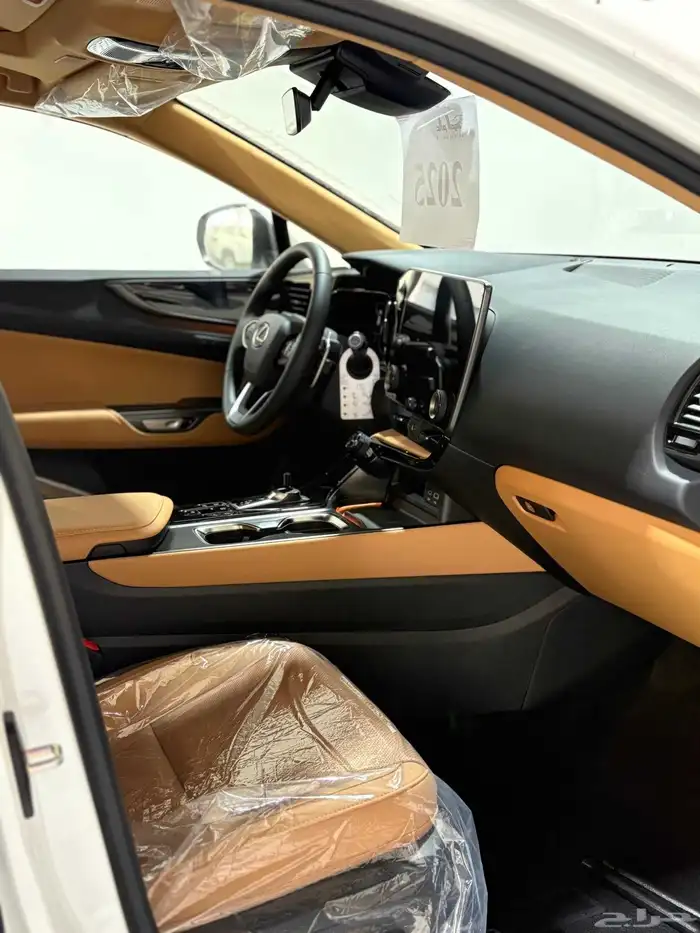 لكزس NX350نص فل لاكجري خليجي 2025 6