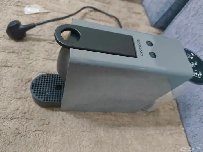 ماكينه قهوه نيسبرسو شبه جديده 2