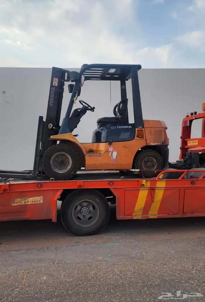 رافعة شوكية للايجار Forklift for rent 1