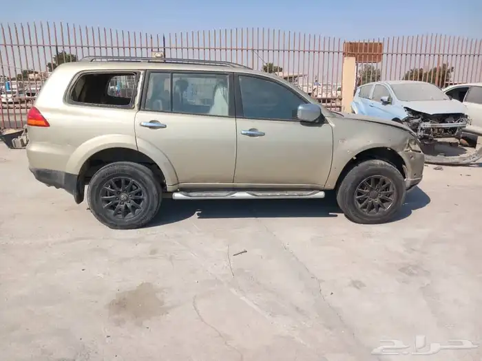 باجيرو سبرت 2010 تشليح قطع غيار فقط 1