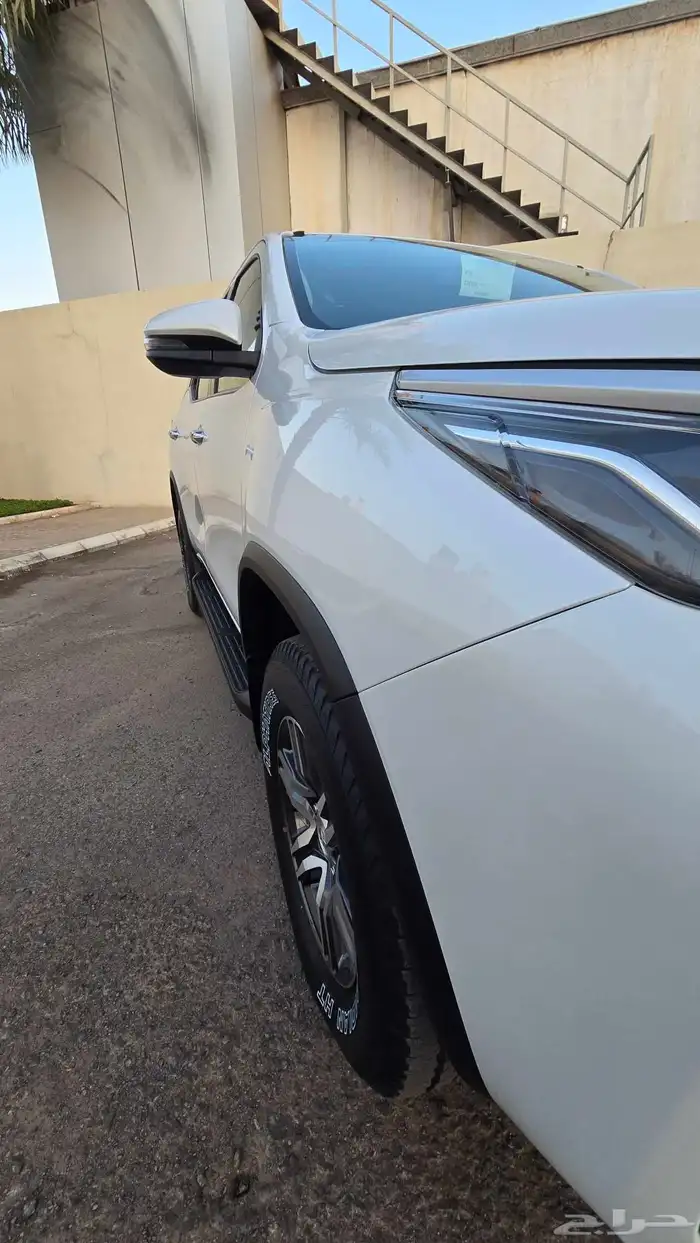 تويوتا فورتشنر اربع اسرندل دبل موديل 2023 ممشى 3000فقط 6