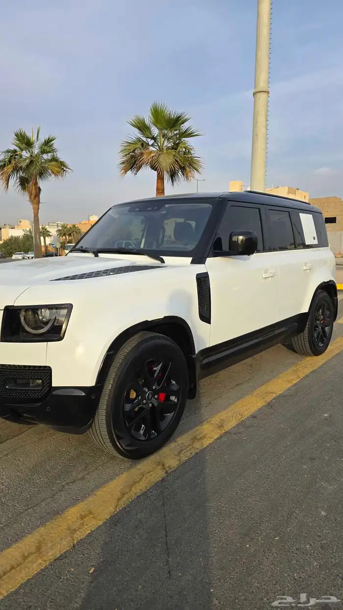 لاندروفر ديفندر V6 P400 2020 1