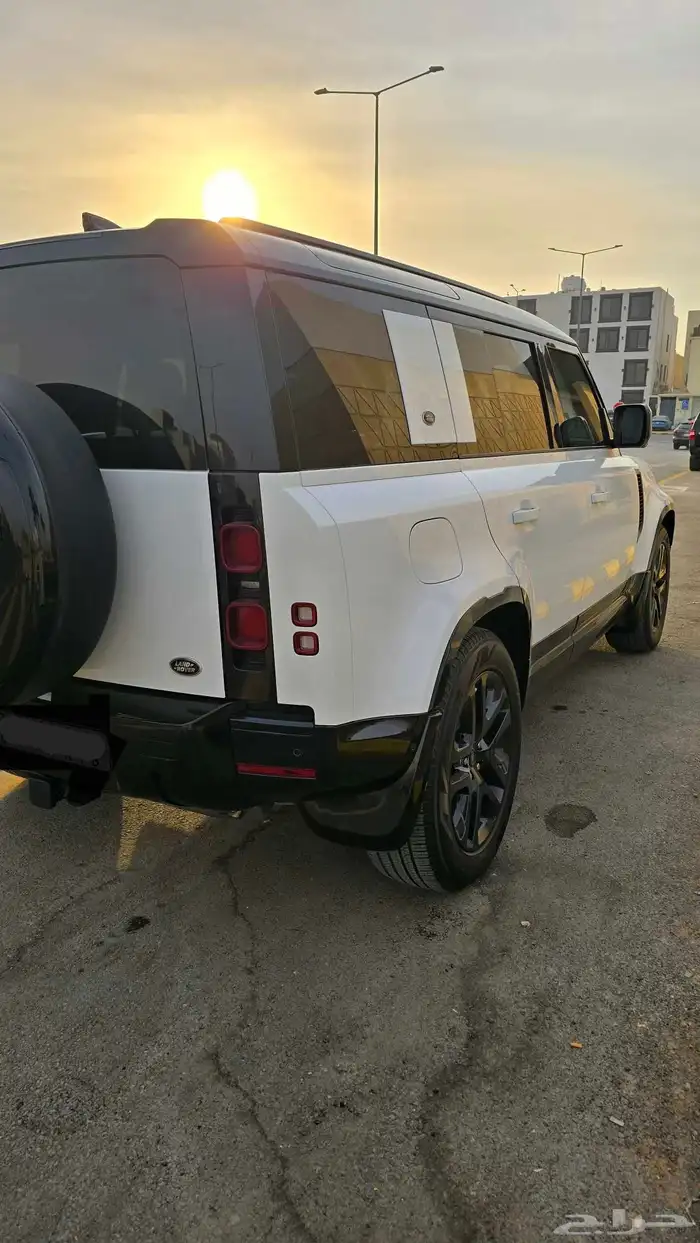 لاندروفر ديفندر V6 P400 2020 3