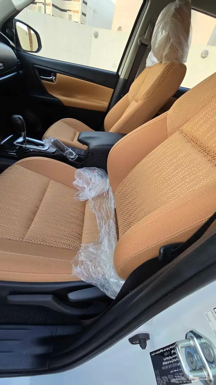 تويوتا فورتشنر اربع اسرندل دبل موديل 2023 ممشى 3000فقط 14