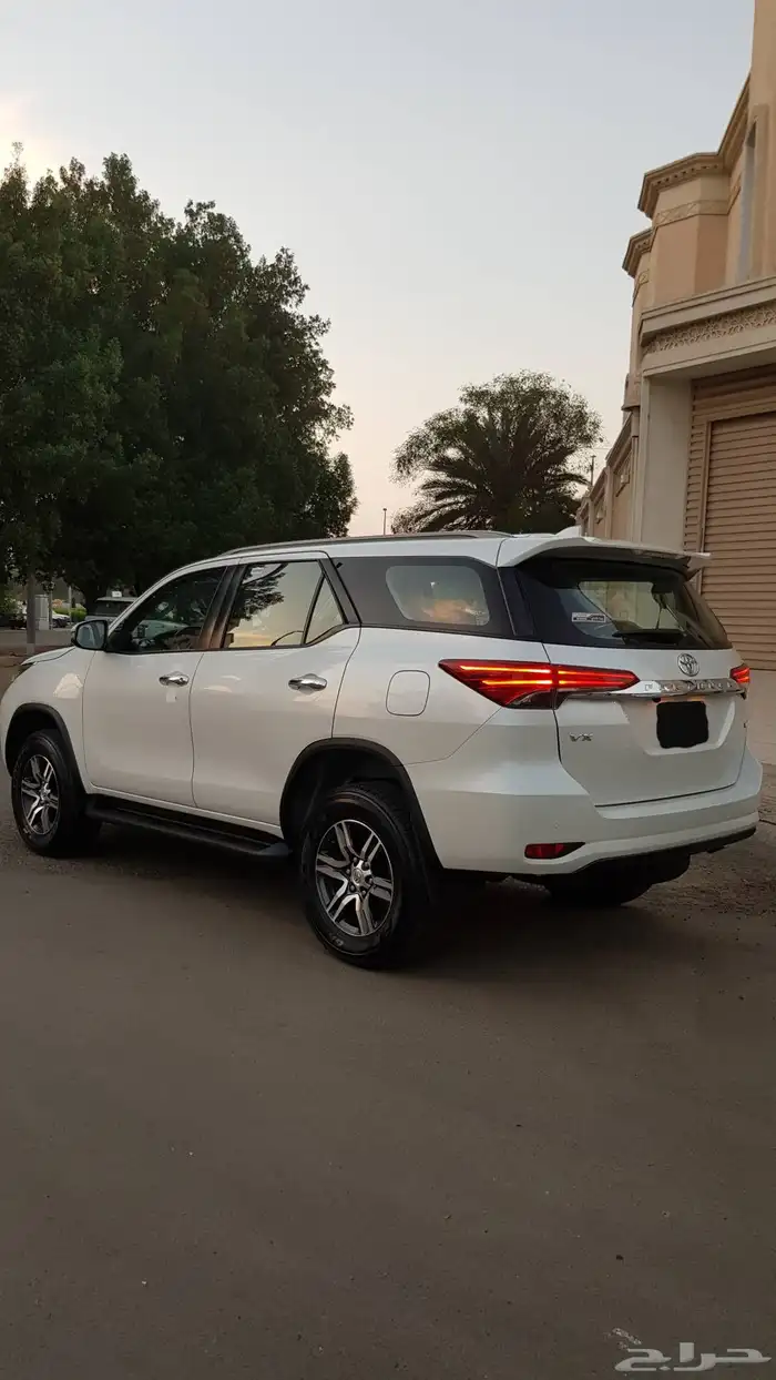 تويوتا فورتشنر 2023 4