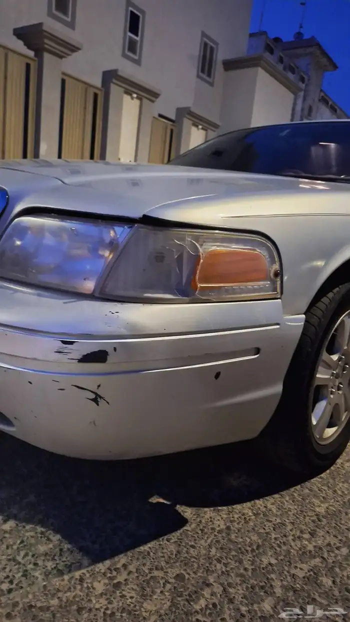 فورد فيكتوريا 2003 6