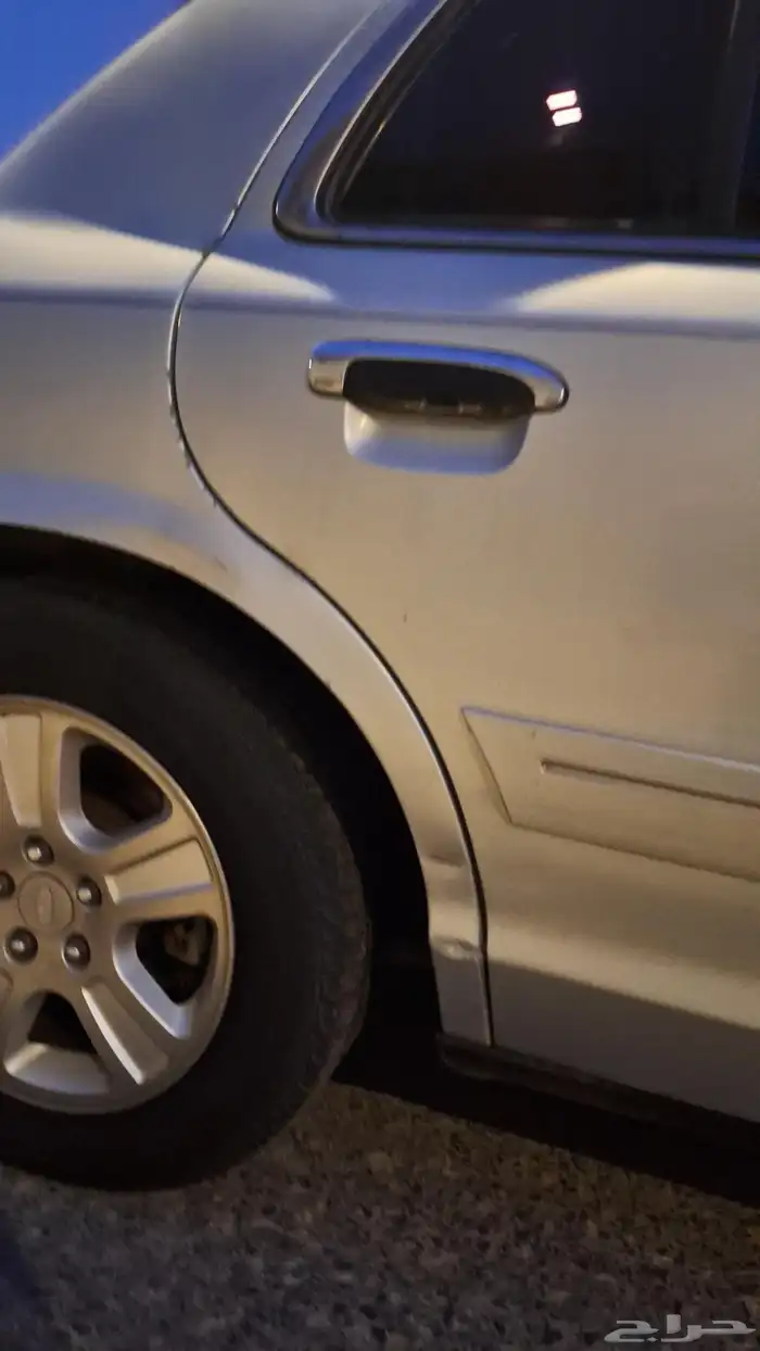 فورد فيكتوريا 2003 8