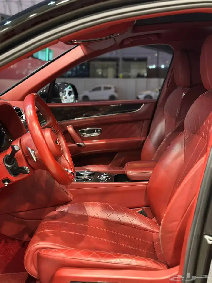 بنتلي بنتياقا موديل 2017 8