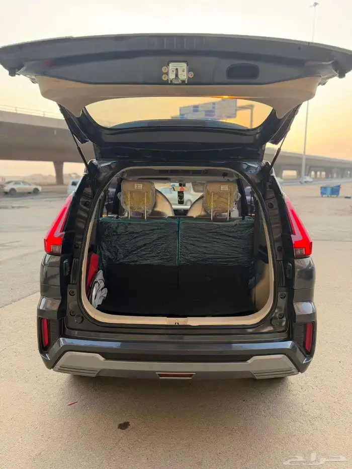 ميتسوبيشي اكسباندر 23 نص فل 5