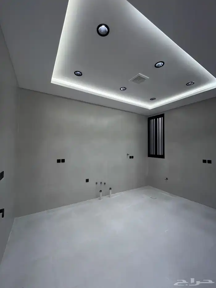 للبيع ارواف علويه خميس مشيط طريق المدينه سعر الروف 685 الف 7