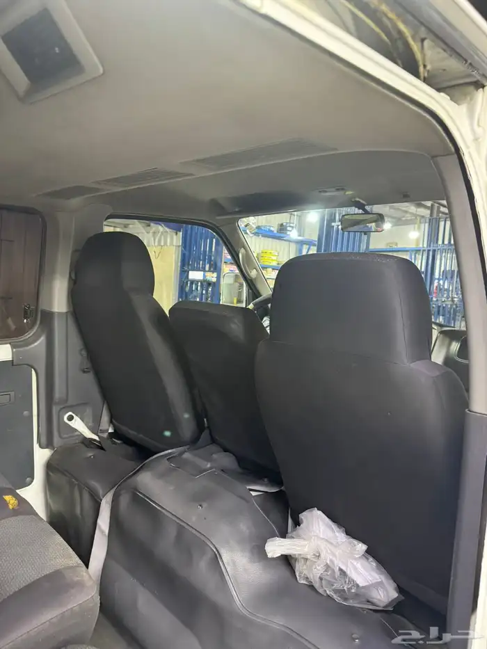 بص نيسان 14 راكب 2