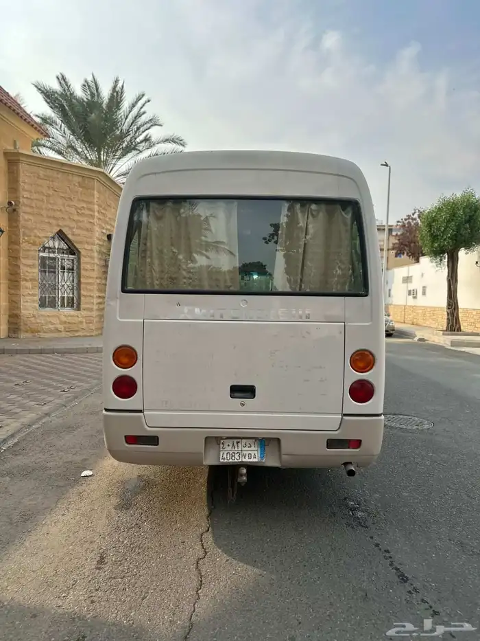 ميتسوبيشي باص روزا 30 راكب 3