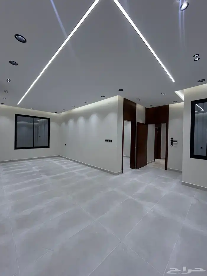 للبيع ارواف علويه خميس مشيط طريق المدينه سعر الروف 685 الف 2