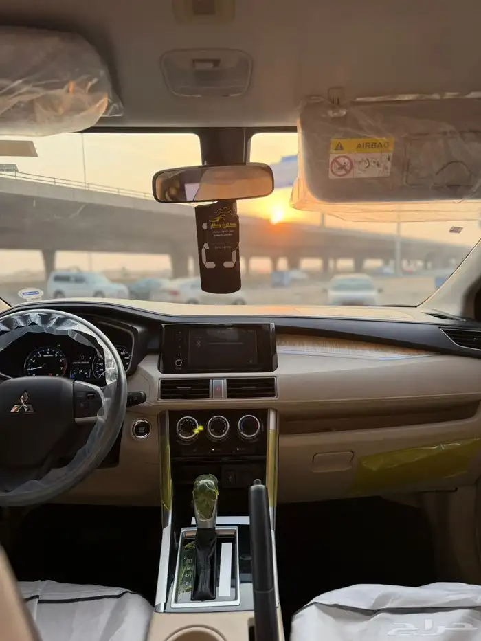 ميتسوبيشي اكسباندر 23 نص فل 17