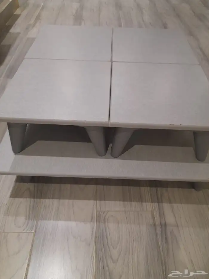 طاولات للبيع 0