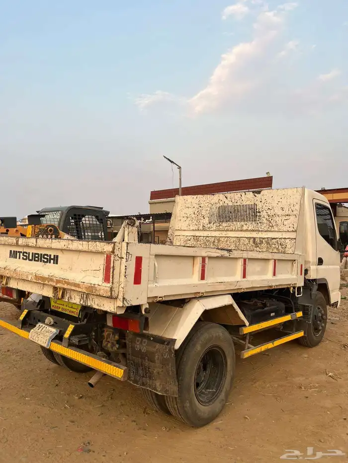 للبيع قلاب مستبيشي 2012 مع بوبكات 2013 2