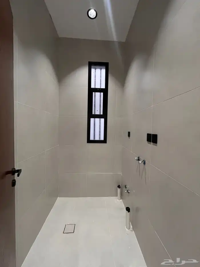 للبيع ارواف علويه خميس مشيط طريق المدينه سعر الروف 685 الف 9