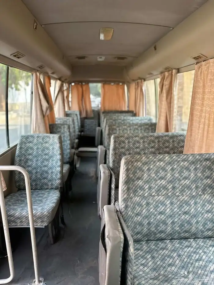 ميتسوبيشي باص روزا 30 راكب 2