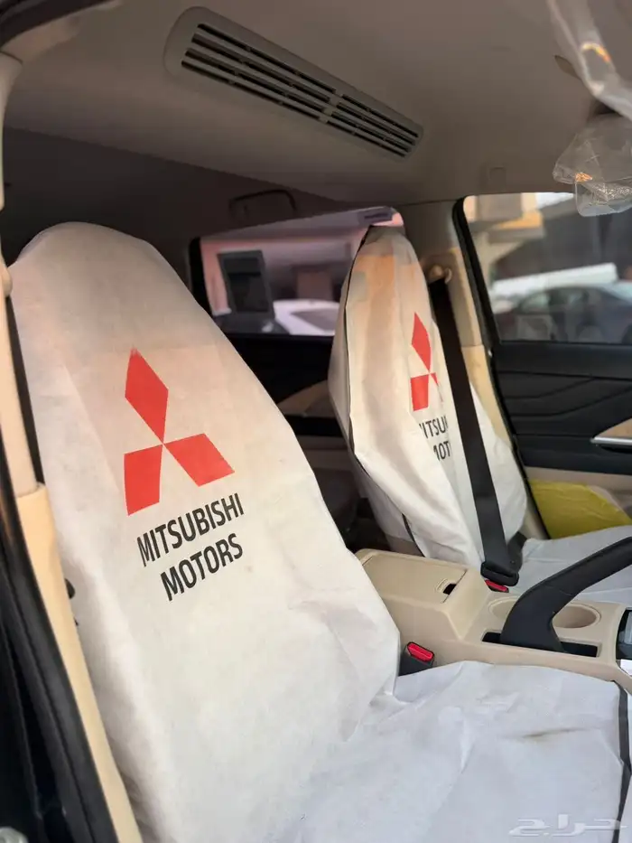 ميتسوبيشي اكسباندر 23 نص فل 14