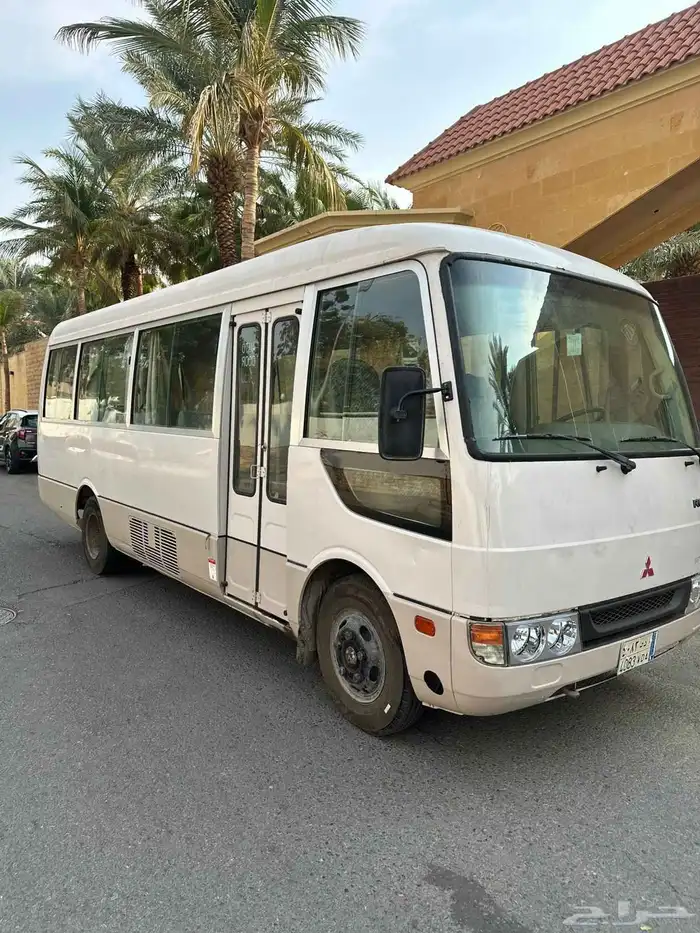 ميتسوبيشي باص روزا 30 راكب 0