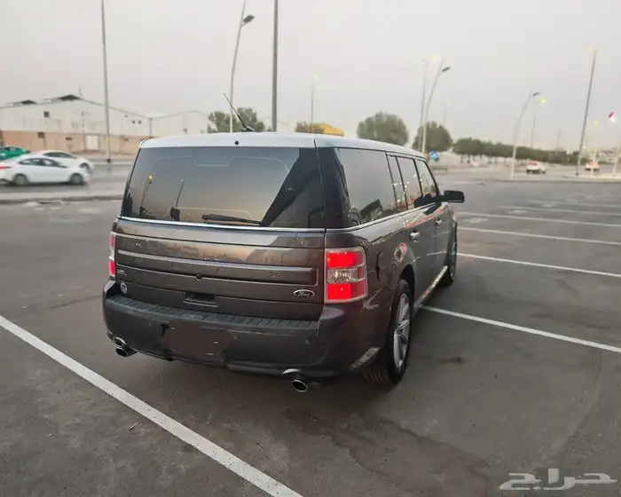 سيارة عائلية فورد فلكس 2015 11