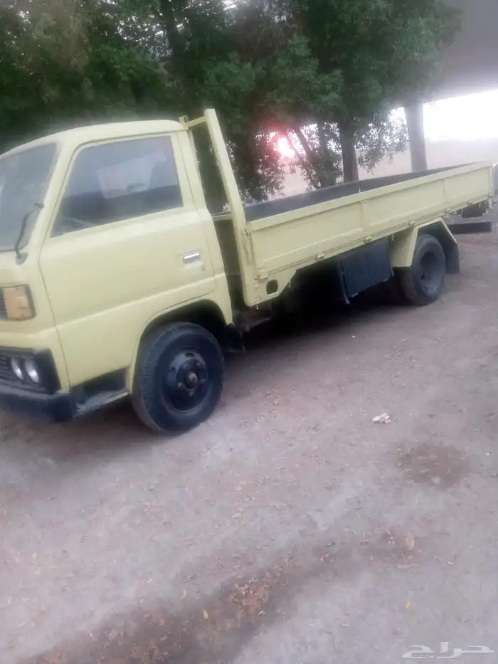 دينا موديل 86 اللبيع كل شي فيها كويس مكنة كويسه 0