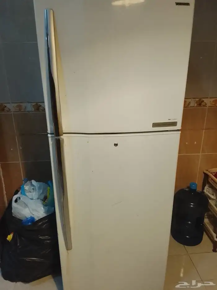 ثلاجه للبيع المستعجل 3