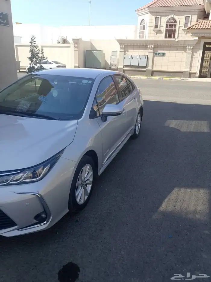 تويوتا كورلا موديل 2024 نصف فل للبيع 3