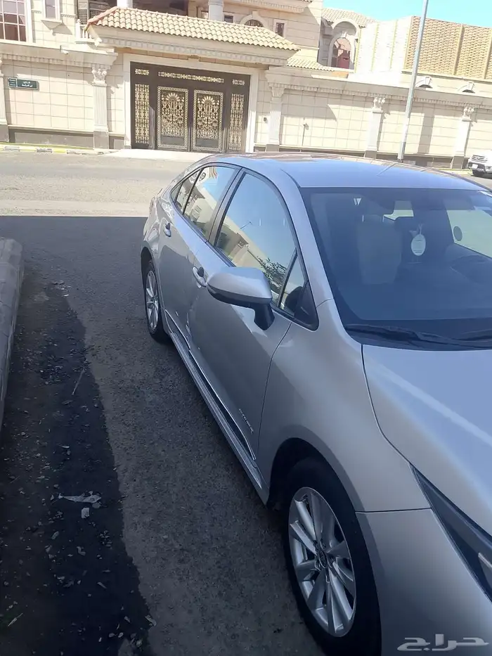 تويوتا كورلا موديل 2024 نصف فل للبيع 2