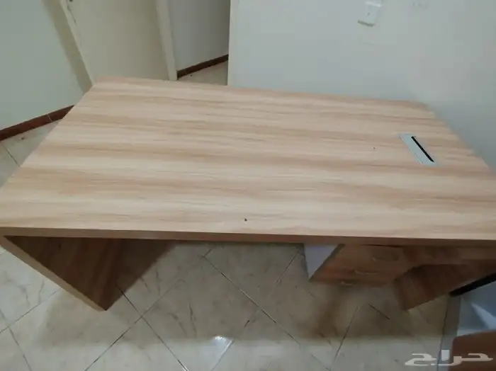 مكتب للبيع 1