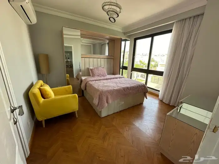 للسياحه بجانب الخدمات في مدينة الشيخ زايد داخل ارقي كمبوند 2