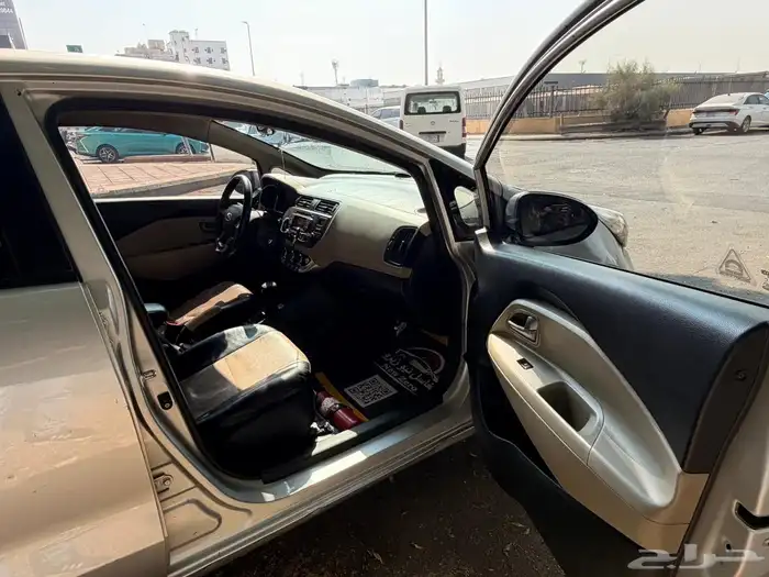 كيا ريو 2015 23