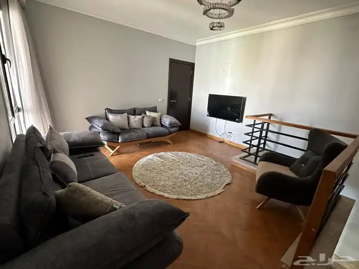 للسياحه بجانب الخدمات في مدينة الشيخ زايد داخل ارقي كمبوند 6