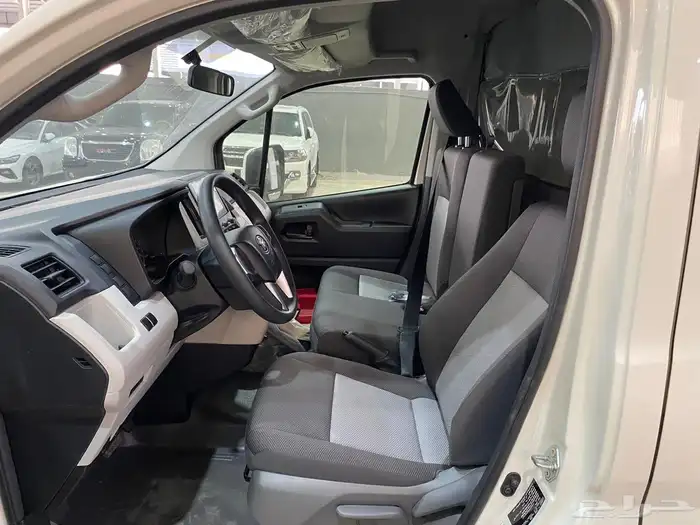 باص تويوتا هايس بضاعة سقف مرتفع ديزل 2026 7