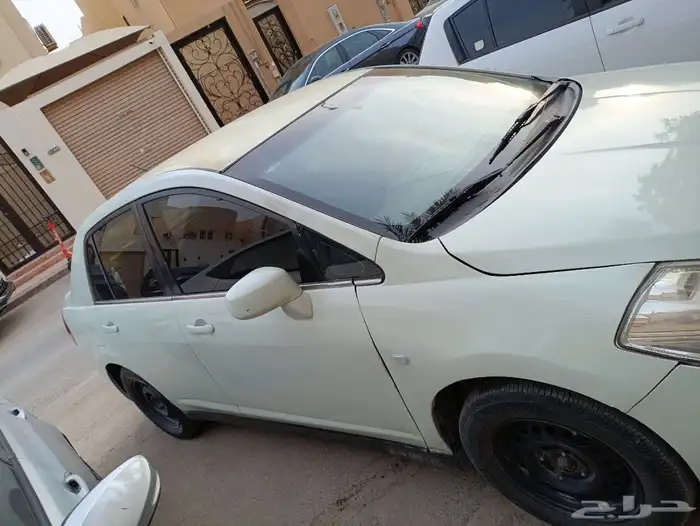 نيسان تيدا 1