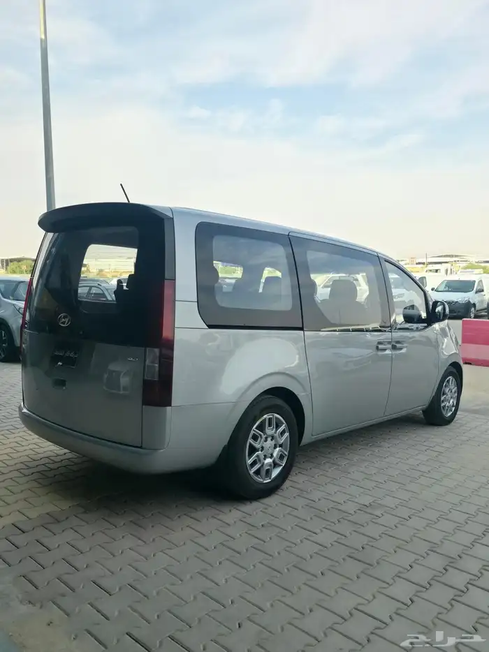 هونداي ستاريا 2022 7