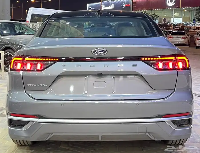 فورد تورس تيتاتيوم 2026 2