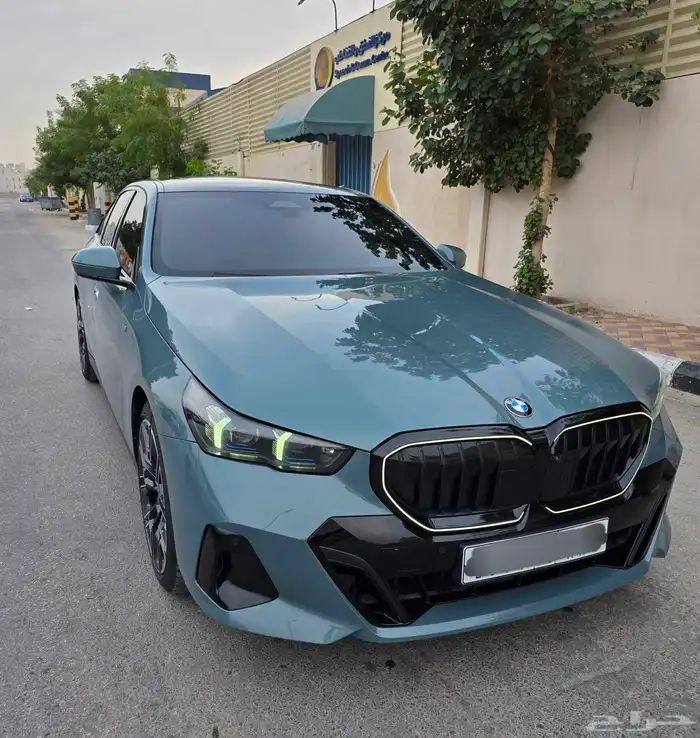 بي ام دبليو 520i ام كت 2024 بحالة الوكالة 4