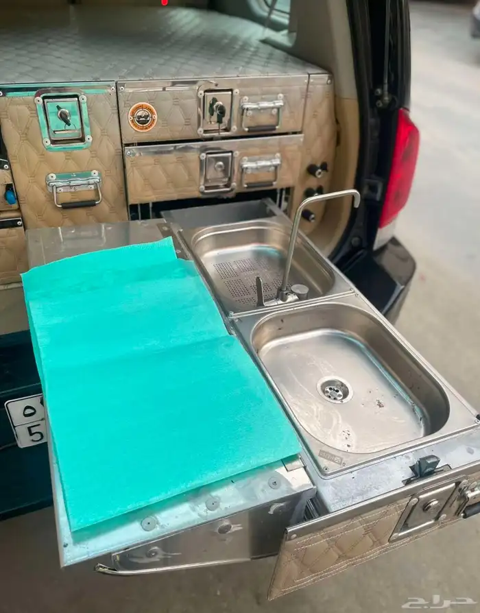 للبيع نيسان ارمادا مديل 2006 ممشى قليل 9