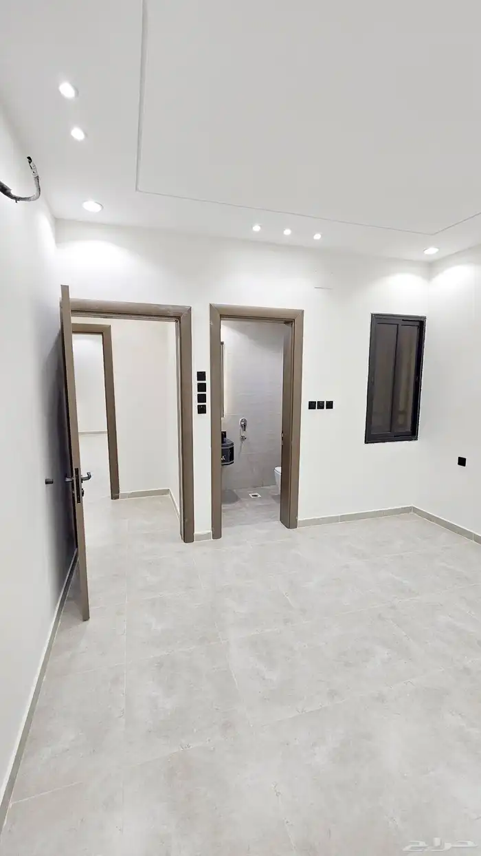 للبيع شقه دور ثاني مع سطح مستقل المصعد شغال بسعر 520الف 16