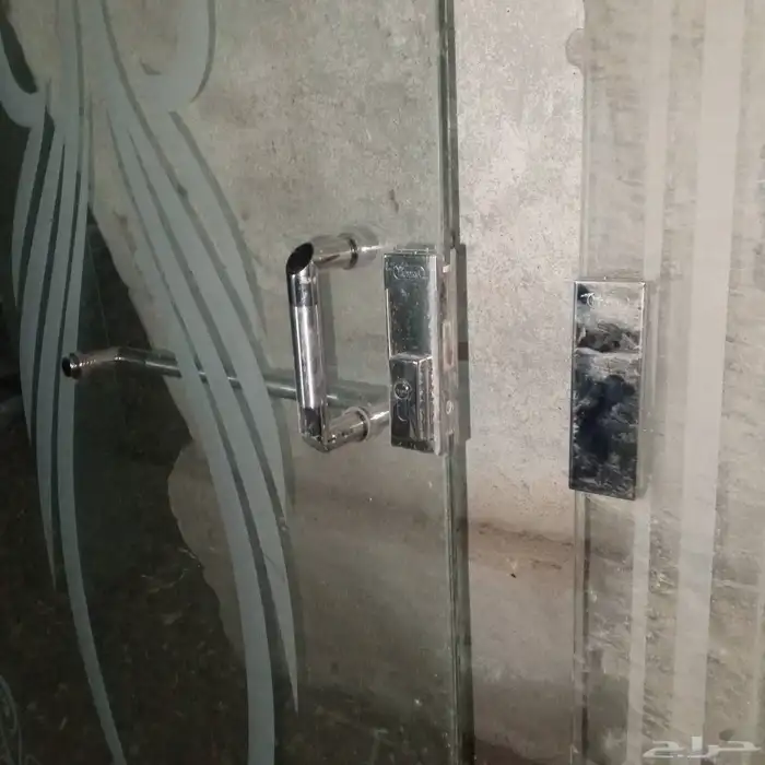 باب غزاز نضيف مافي اي شي 0