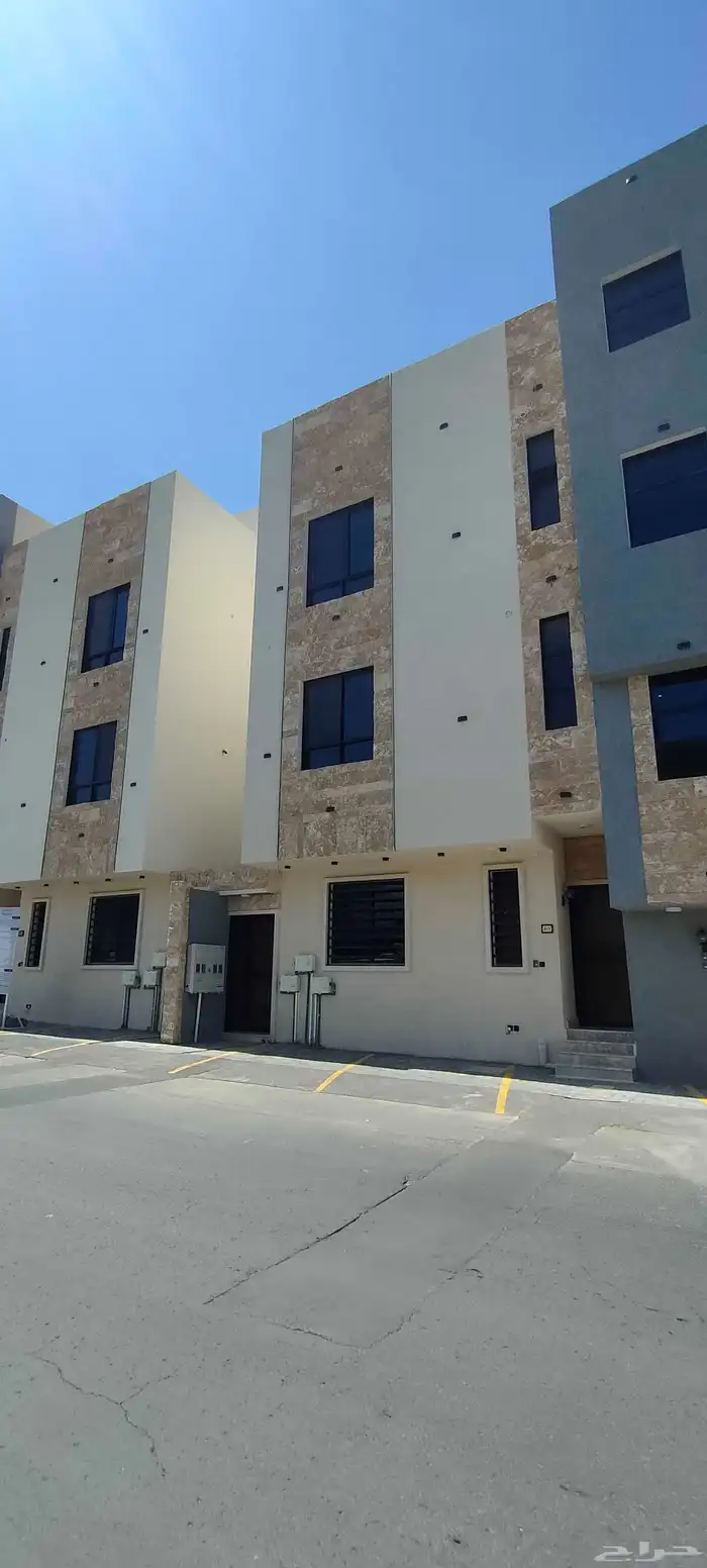 للبيع شقق ارضية وعلويه موقع مميز بحي الموظفين 0